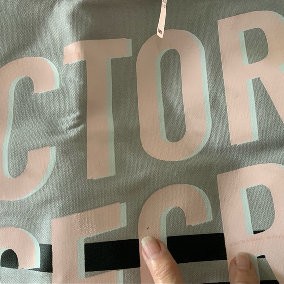 Victoria’s Secret Tote - Picture 6 of 6